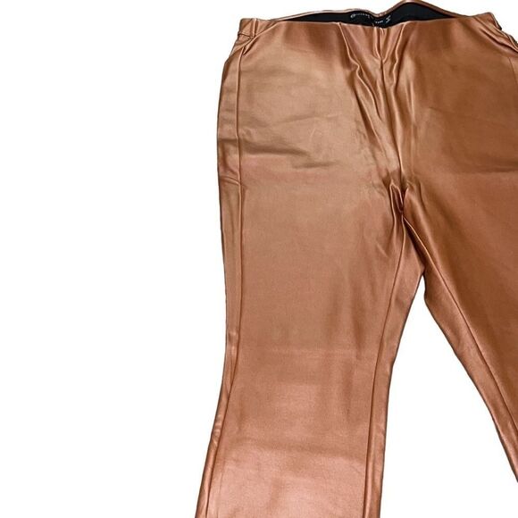 FTF Coated Ponte High Rise Knit Leggings - Picture 4 of 10